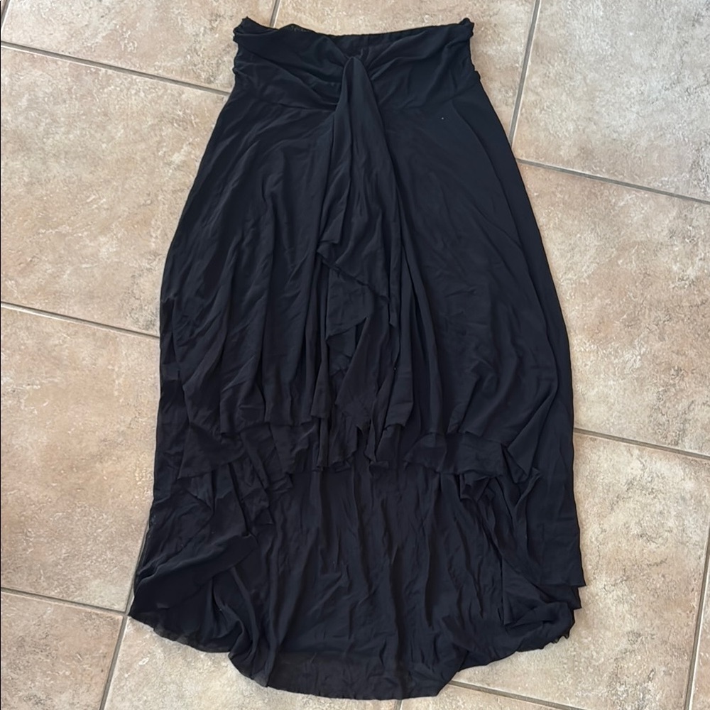 VENUS Black High-Low Midi Swim Coverup